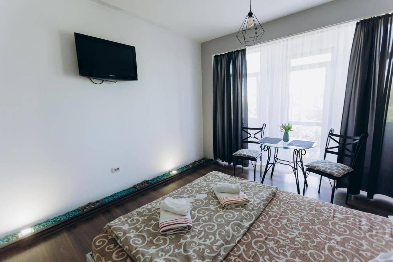 Apartments Біля Жд Вокзалу イヴァーノ＝フランキーウシク エクステリア 写真